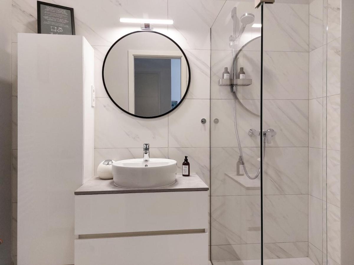 Linden Apartman 104 - Adults Only Mosonmagyaróvár Exteriör bild